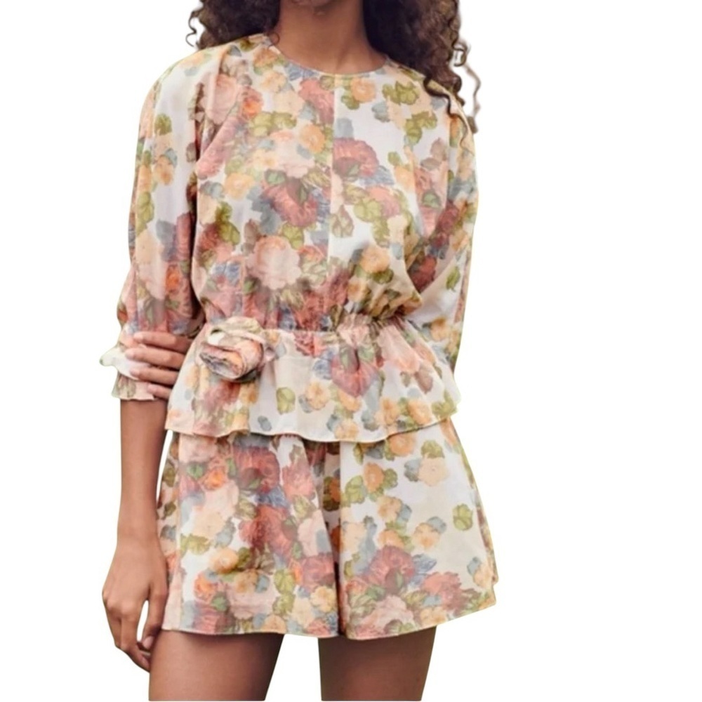 Something Navy - NWT Printed Rose Ruffle Floral Peplum Romper Sz M